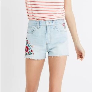 Madewell- Perfect Jean Short Embroidered Edition